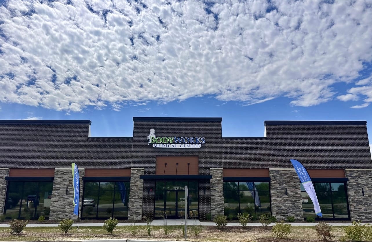 The BodyWorks Medical Center clinic at 270 West Army Trail Rd, Carol Stream, seen from the parking lot